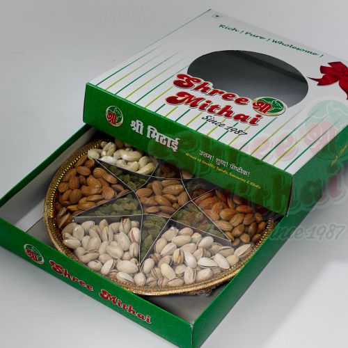 Dry Fruit Med Tray (800 Gms)